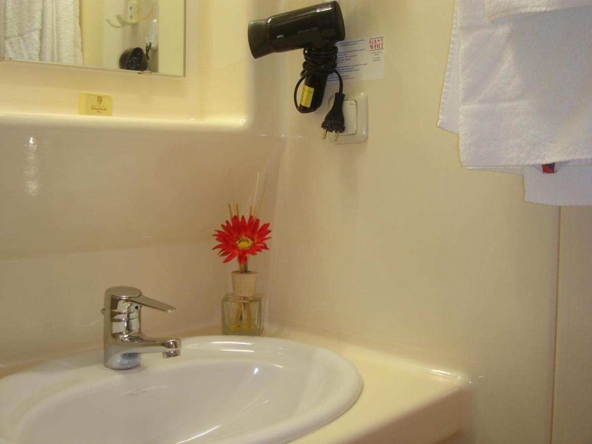 Schmittental Pension Self-Check-In ツェル アム ゼー 部屋 写真